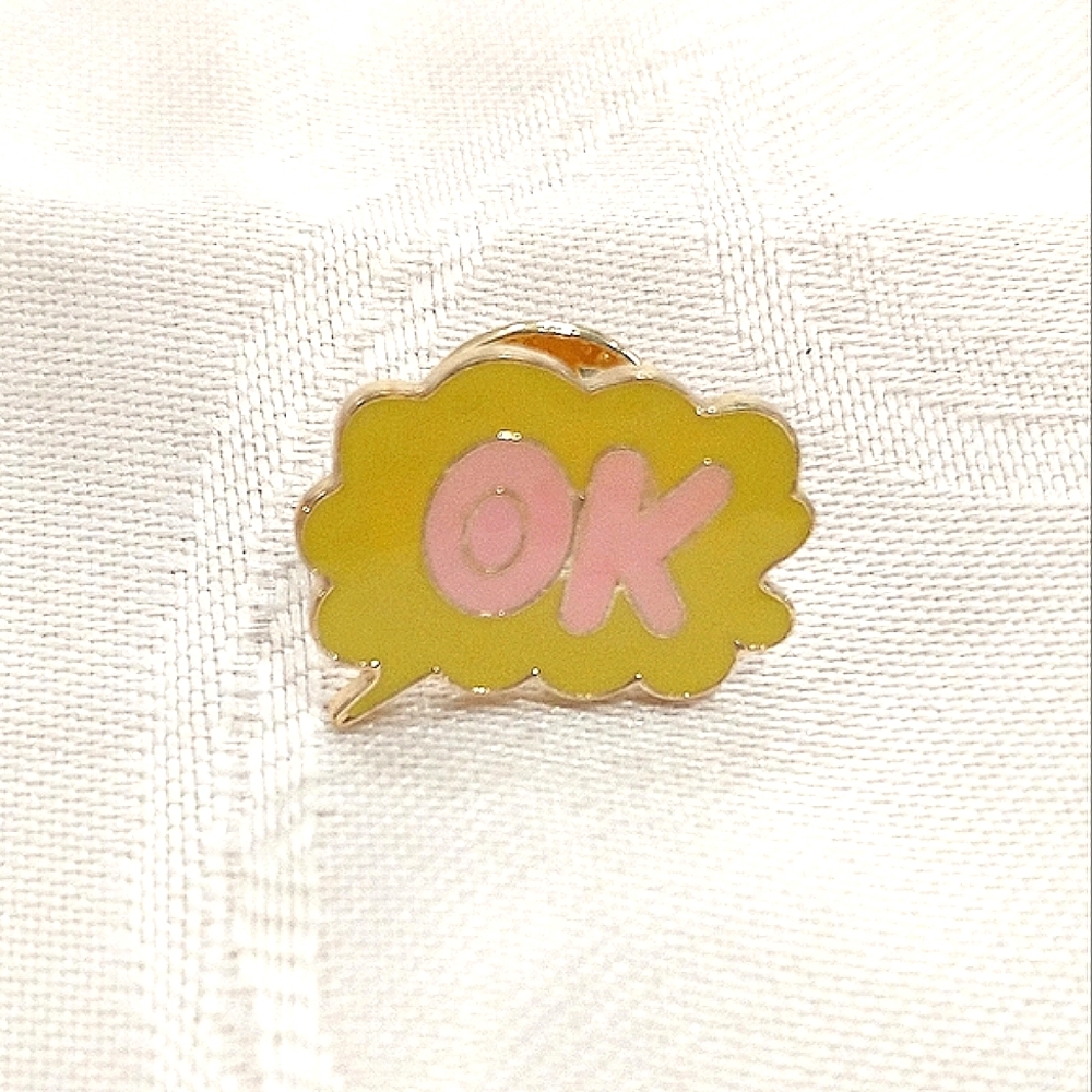 🧁 3/$30 OK Word Bubble Enamel Pin NEW